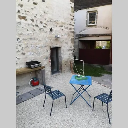 La Dilettante, Petite Maison Renovee, Avec Jardin Holiday home Vertaizon
