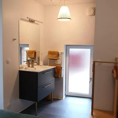 La Dilettante, Petite Maison Renovee, Avec Jardin *